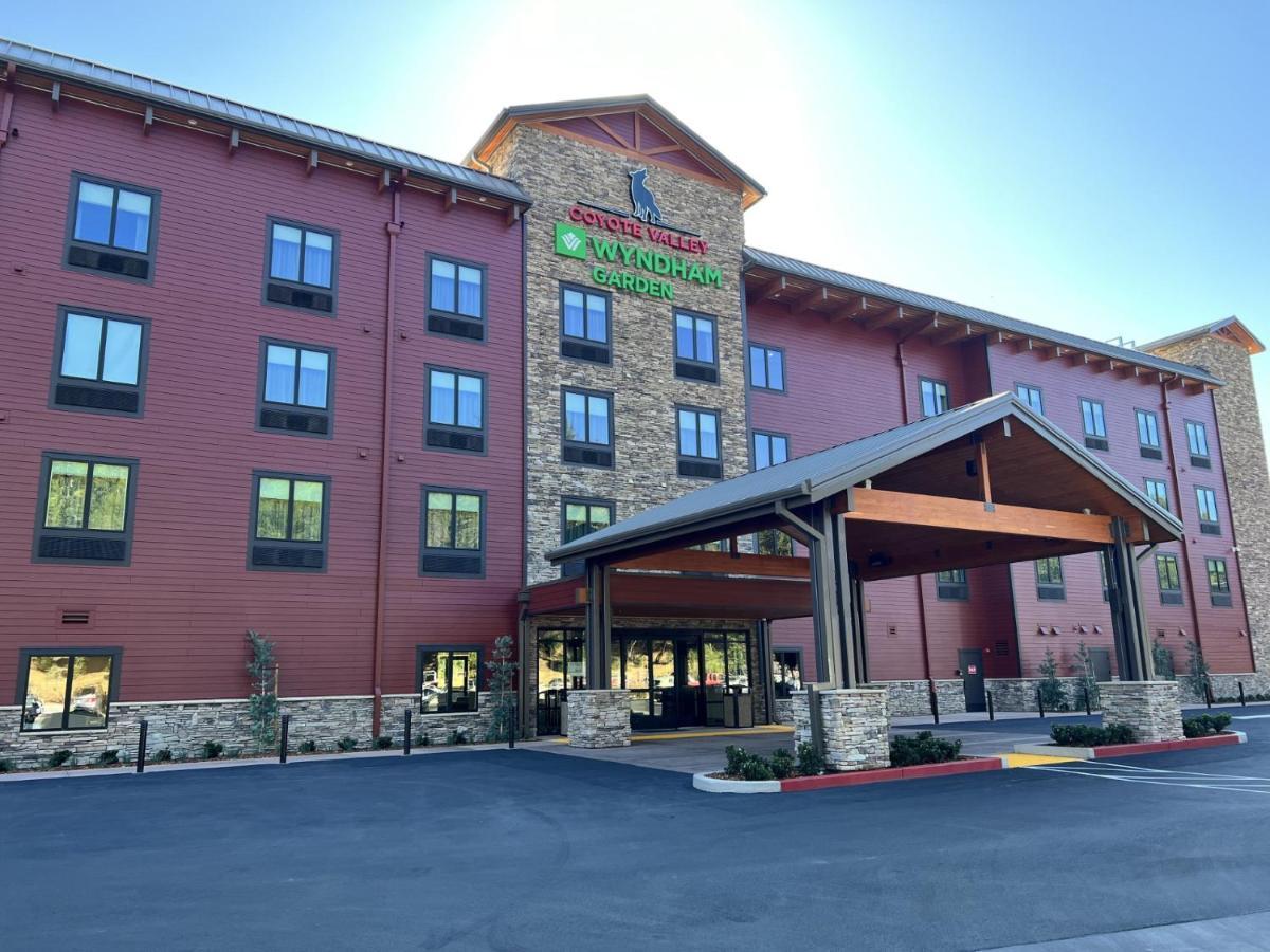 Wyndham Garden Redwood Valley - Ukiah ภายนอก รูปภาพ