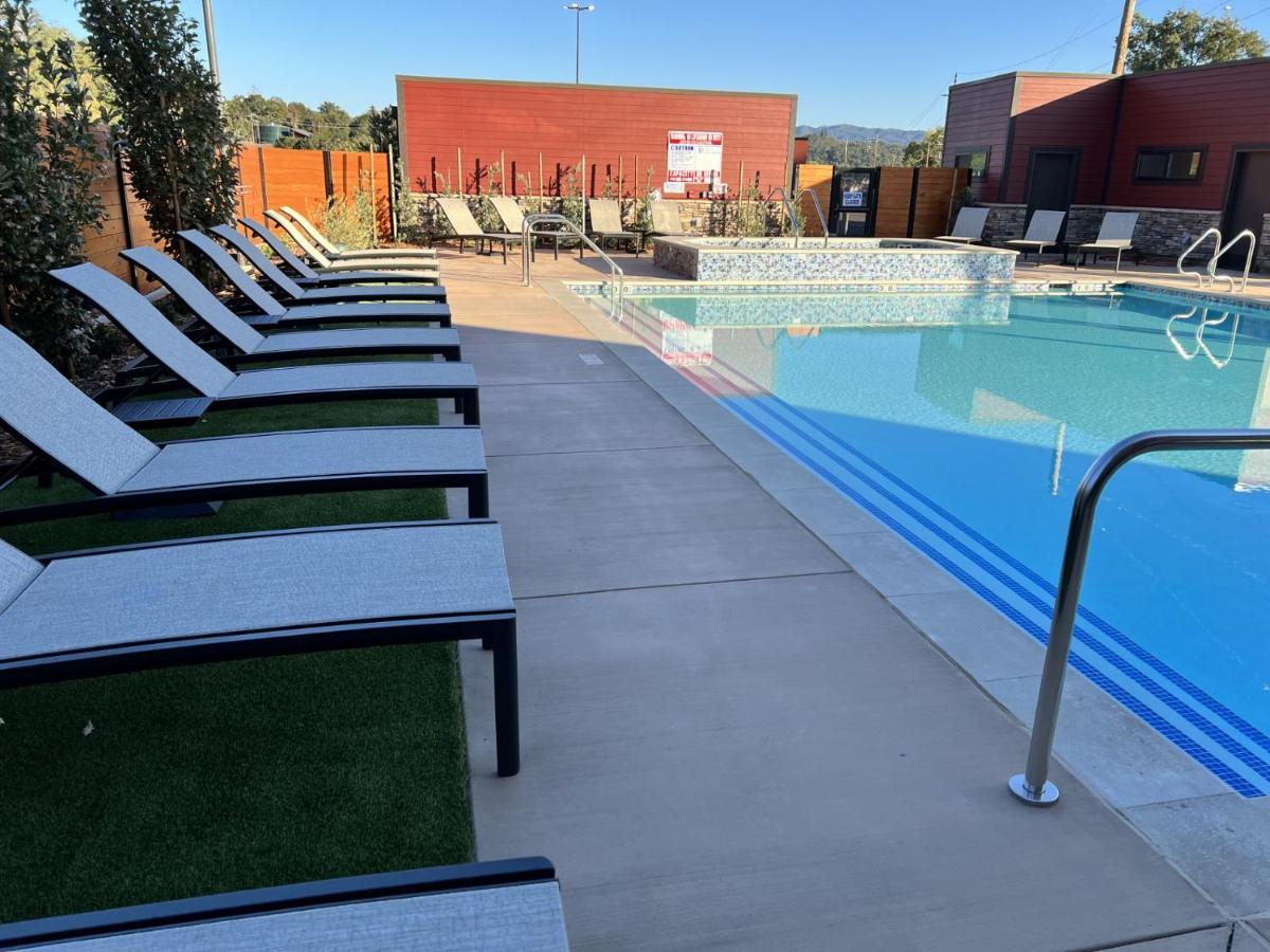 Wyndham Garden Redwood Valley - Ukiah ภายนอก รูปภาพ