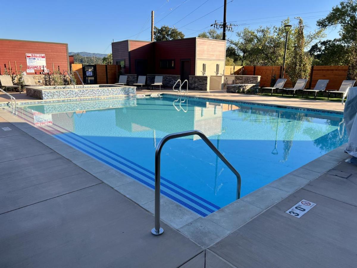 Wyndham Garden Redwood Valley - Ukiah ภายนอก รูปภาพ