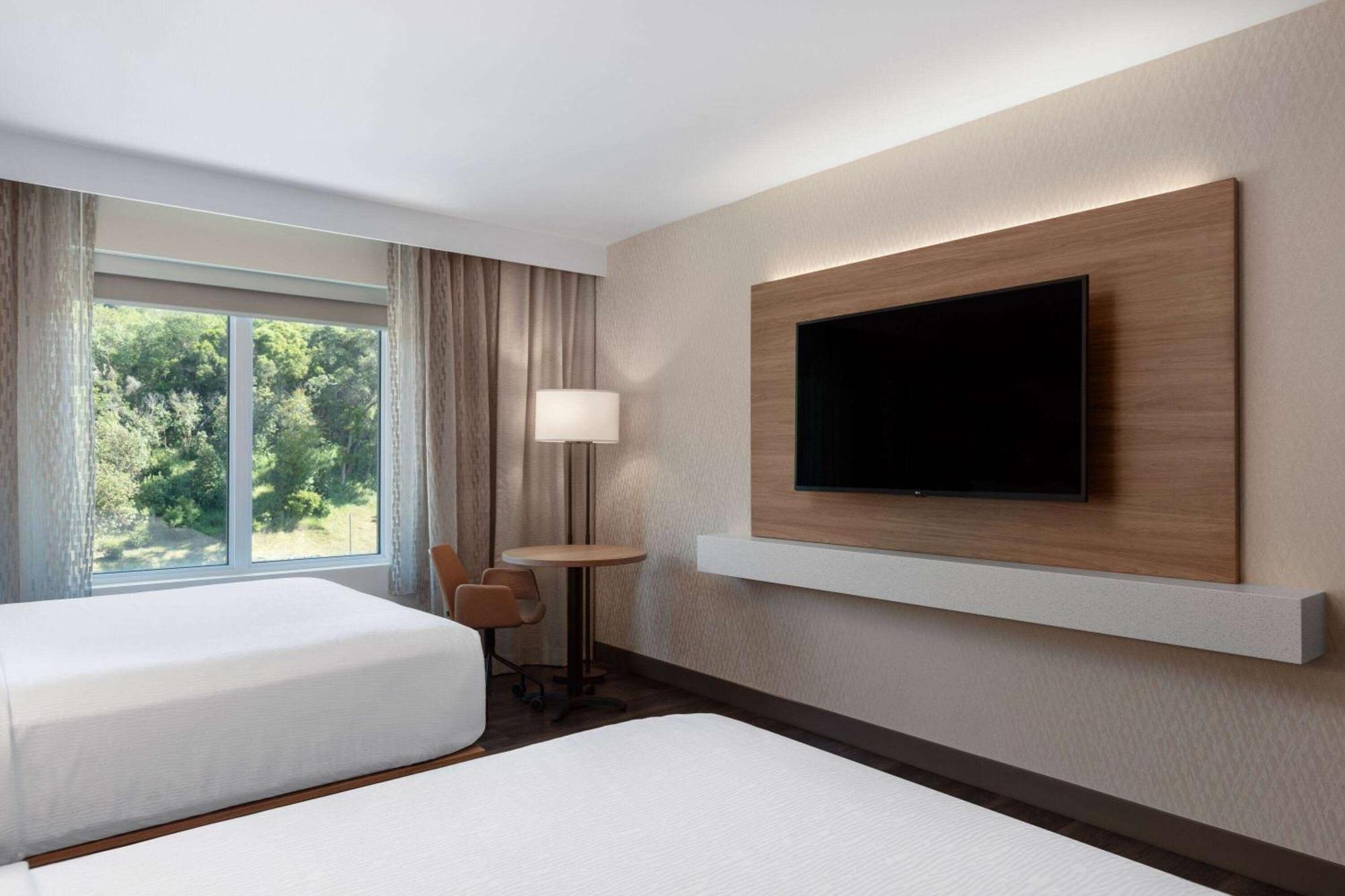 Wyndham Garden Redwood Valley - Ukiah ภายนอก รูปภาพ