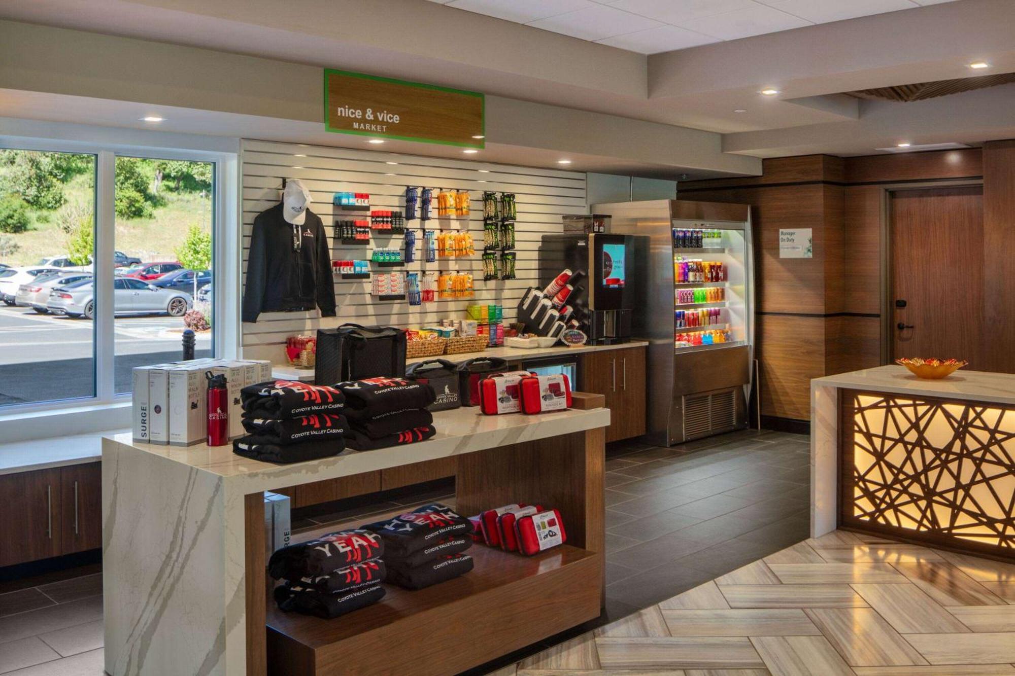 Wyndham Garden Redwood Valley - Ukiah ภายนอก รูปภาพ